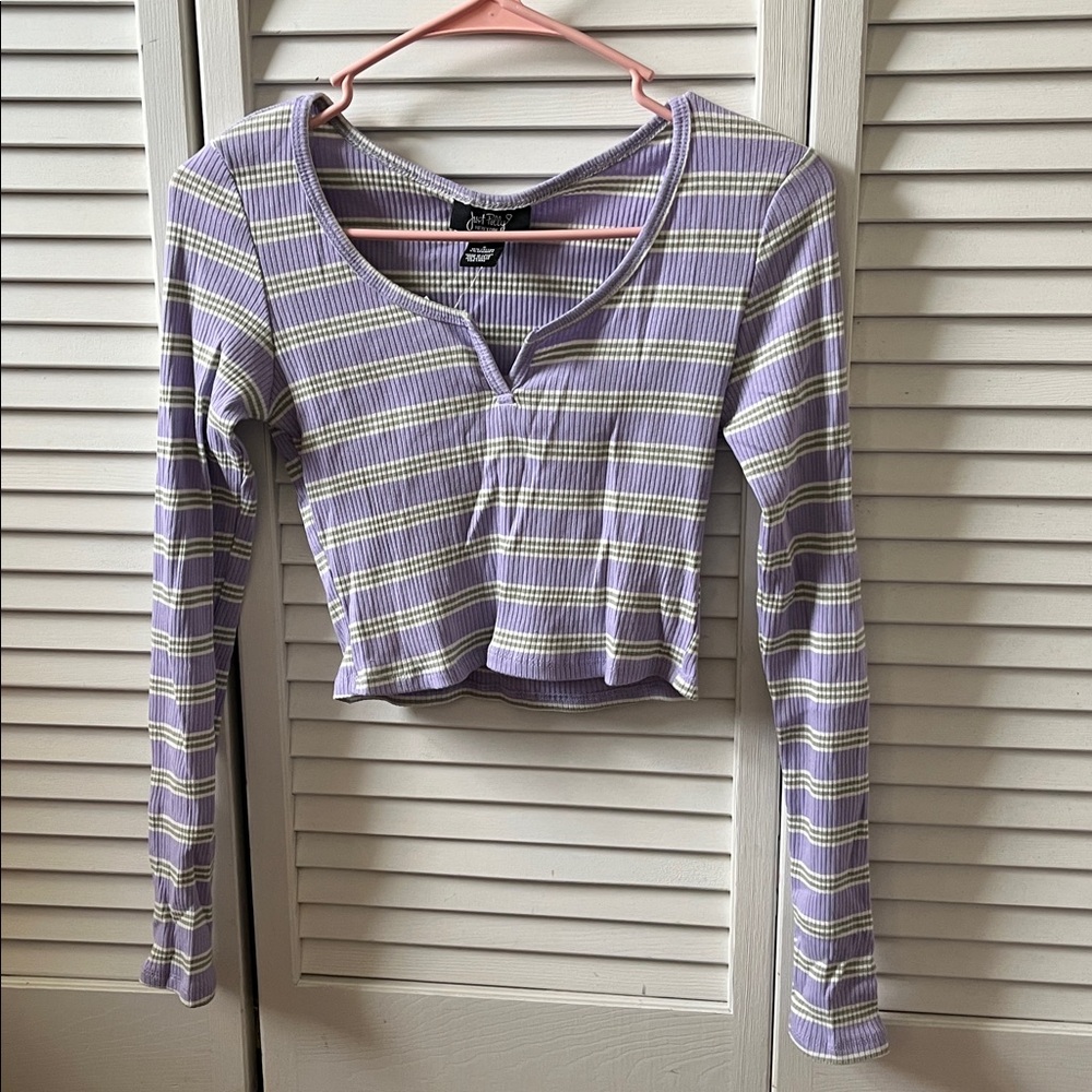 BRAND NEW (NWT) Long Sleeve Crop Top